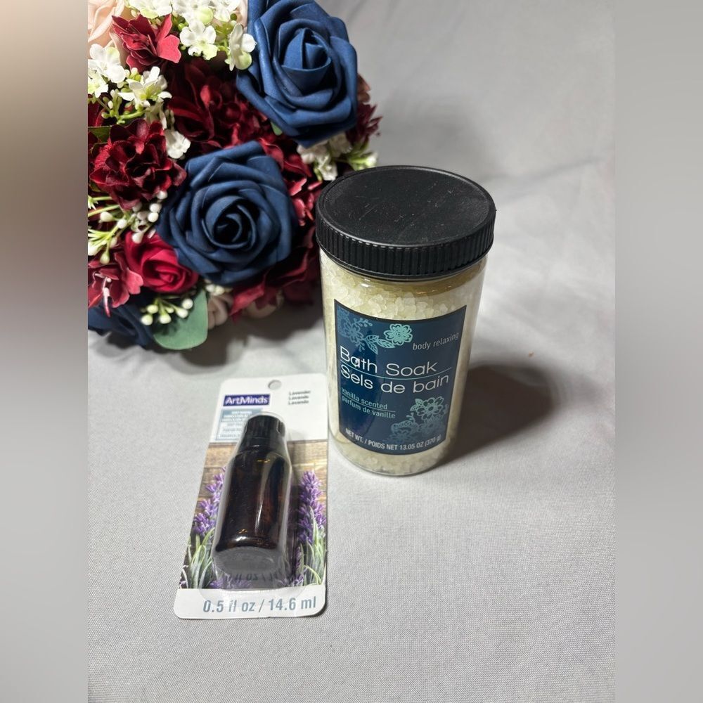 2 NewVanilla Scented Bath Soak & ArtMinds Lavender Soap Making Fragrance Crafts